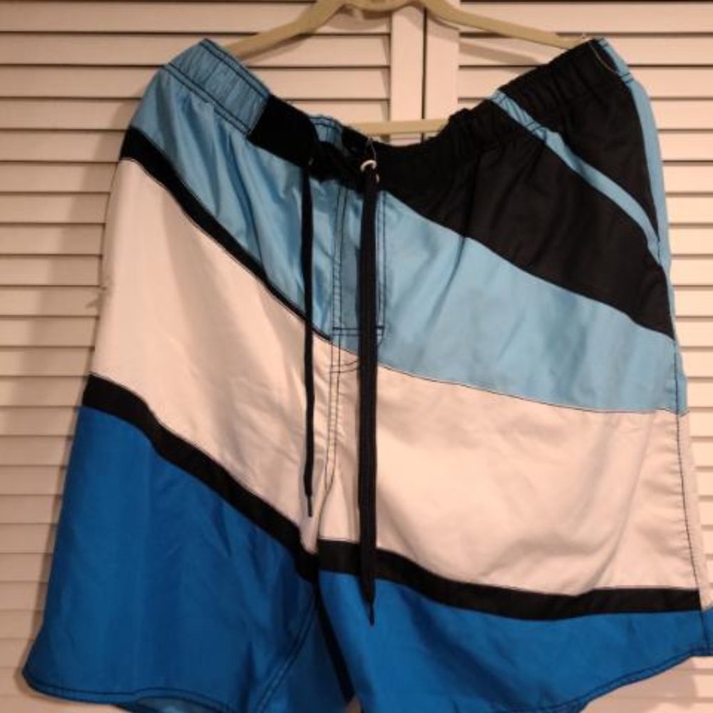 Men's Lanesboro Swim trunks - elastic and string tie waist XXL with pockets